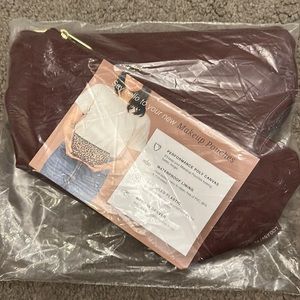 Logan & Lenora - Canvelle - Merlot Make up pouches - set of 2